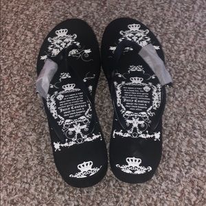 Juicy Couture Flip flops